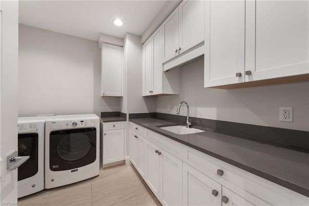 Interior, Recessed Lighting, Washer