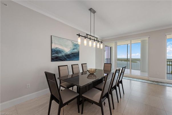 Dining room, Interior, Pendant Lights