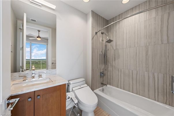 Bathroom, Interior, Recessed Lighting, Wood Texture Flooring