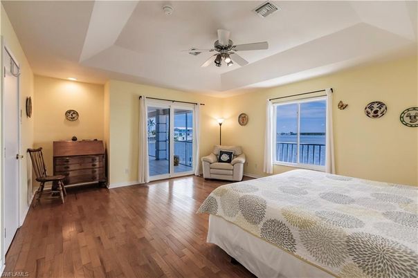 Bedroom, Interior, Water, Wood Texture Flooring