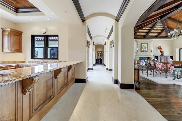 Chandelier, Dining room, Interior, Recessed Lighting, Wooden Beams, Wooden Ceilings, Wood Texture Flooring