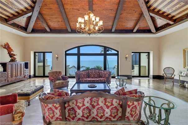 Chandelier, Interior, Living room, Water, Wooden Beams, Wooden Ceilings, Wood Texture Flooring