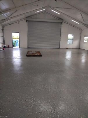 Garage, Interior