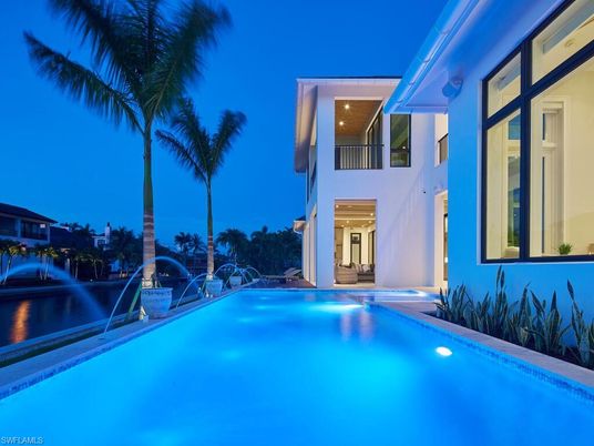 Exterior, Lake, Pool