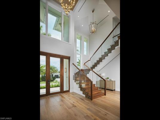Interior, Pendant Lights, Recessed Lighting, Wood Texture Flooring