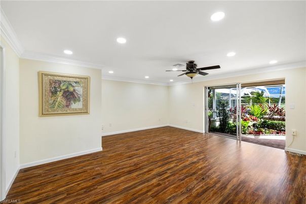 Empty room, Interior, Recessed Lighting, Wood Texture Flooring