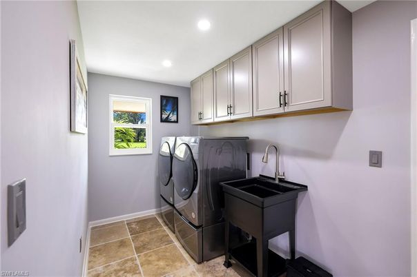 Interior, Recessed Lighting, Washer