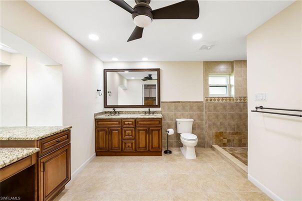 Bathroom, Interior, Recessed Lighting