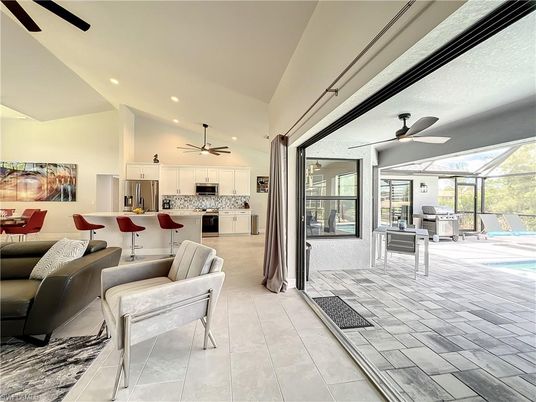 Interior, Kitchen, Living room, Recessed Lighting, Stainless Steel Appliances