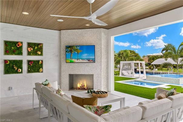 Exterior, Fireplace, Pool, Recessed Lighting