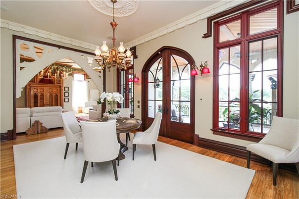 Chandelier, Dining room, Interior, Wood Texture Flooring