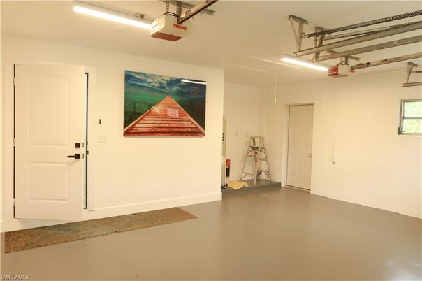 Garage, Interior