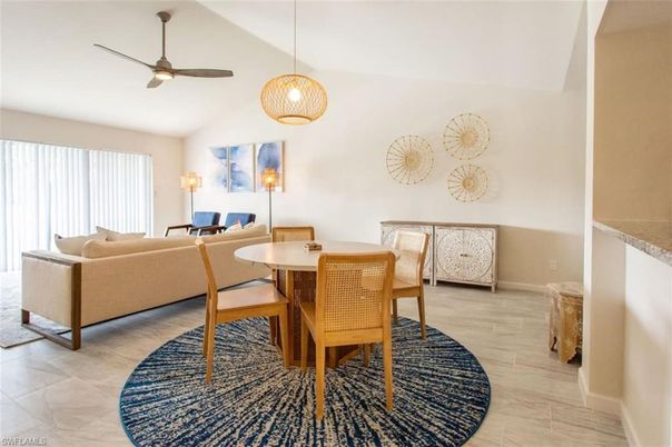 Dining room, Interior, Living room, Pendant Lights