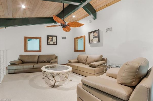 Interior, Living room, Recessed Lighting, Wooden Beams, Wooden Ceilings
