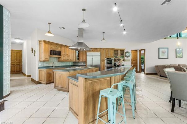 Interior, Kitchen, Living room, Pendant Lights, Stainless Steel Appliances