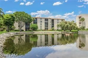 Exterior, Lake