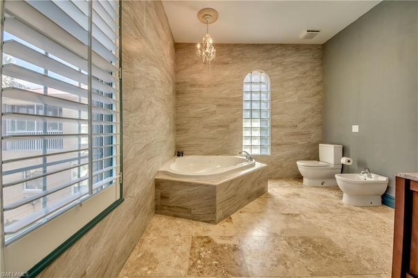 Bathroom, Interior, Pendant Lights