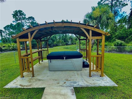 Backyard, Exterior, Hot Tub