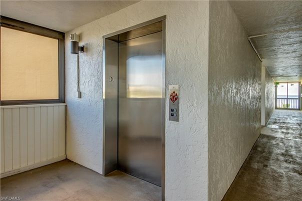 Elevator, Interior