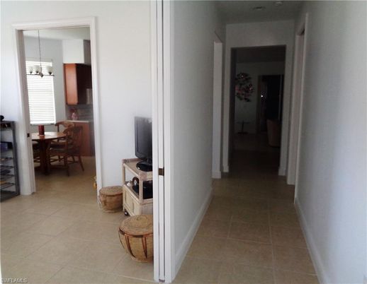Dining room, Interior