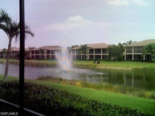 Exterior, Lake