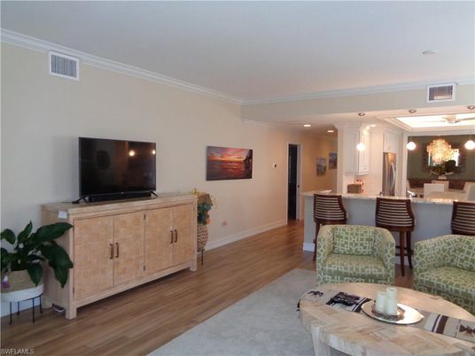 Dining room, Interior, Kitchen, Living room, Pendant Lights, Recessed Lighting, Stainless Steel Appliances, Wood Texture Flooring