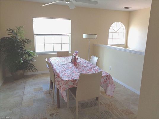 Dining room, Interior