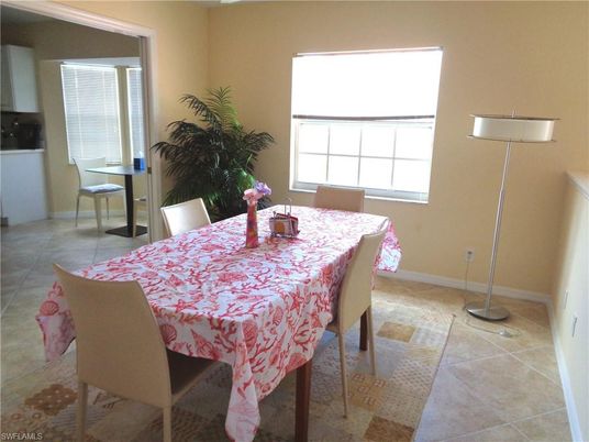 Dining room, Interior