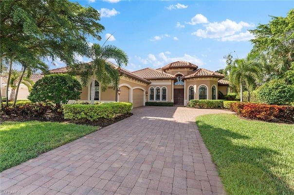 Backyard, Exterior, Facade, Mediterranean