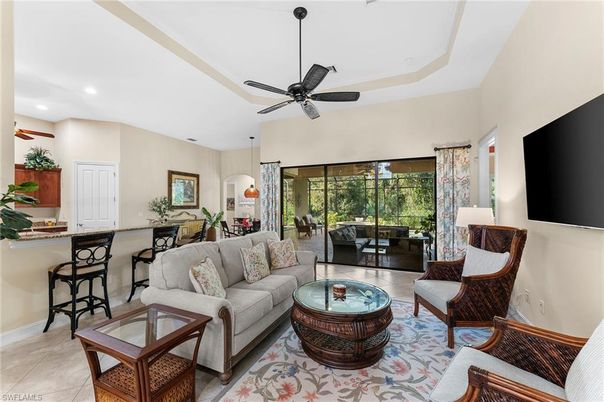 Dining room, Interior, Living room, Pendant Lights, Recessed Lighting
