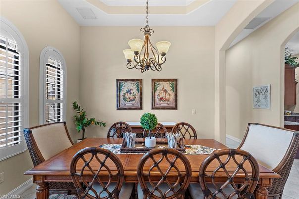 Chandelier, Dining room, Interior