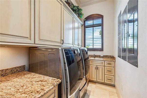 Interior, Washer