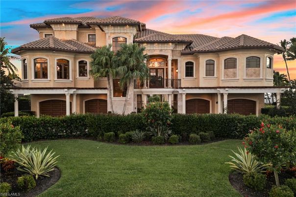 Backyard, Exterior, Facade, Mediterranean