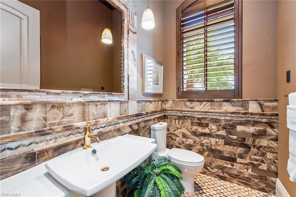 Bathroom, Interior, Pendant Lights