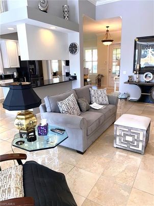 Interior, Living room, Pendant Lights, Recessed Lighting