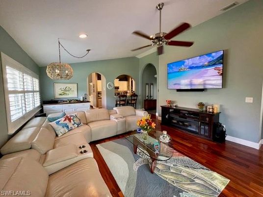Dining room, Interior, Living room, Pendant Lights, Recessed Lighting, Wood Texture Flooring