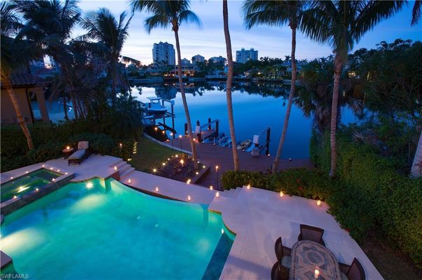 Exterior, Pool, Water