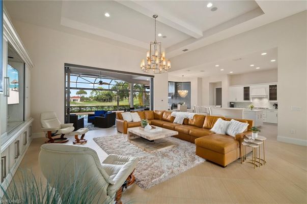 Chandelier, Dining room, Interior, Kitchen, Living room, Pendant Lights, Recessed Lighting