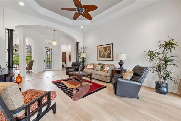Interior, Living room, Pendant Lights, Recessed Lighting, Wood Texture Flooring