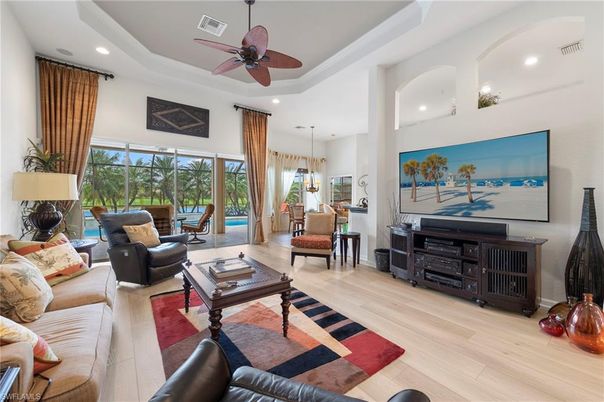Interior, Living room, Pendant Lights, Recessed Lighting, Wood Texture Flooring