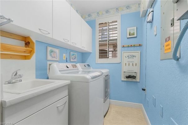 Interior, Washer