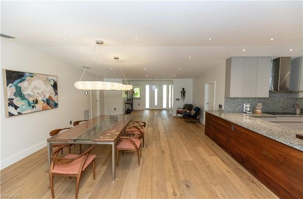 Dining room, Interior, Kitchen, Pendant Lights, Recessed Lighting, Wood Texture Flooring