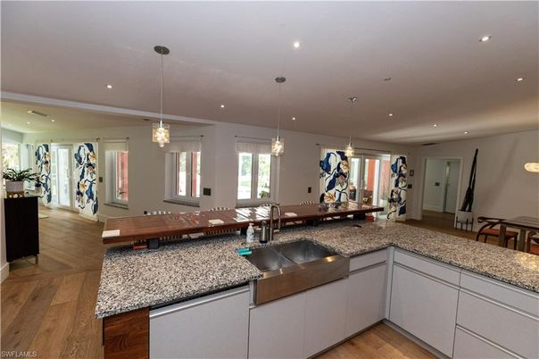 Interior, Kitchen, Pendant Lights, Recessed Lighting, Wood Texture Flooring