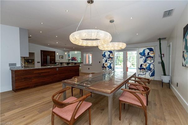 Dining room, Interior, Kitchen, Pendant Lights, Recessed Lighting, Wood Texture Flooring
