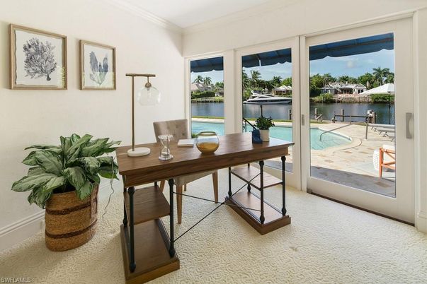 Home Office, Interior, Water