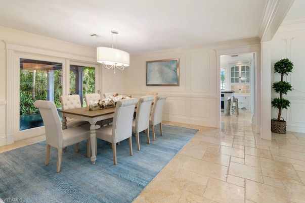 Chandelier, Dining room, Interior