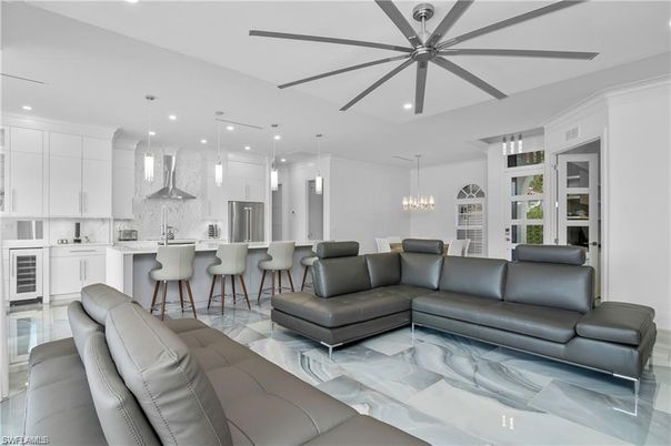 Dining room, Interior, Kitchen, Living room, Pendant Lights, Recessed Lighting, Stainless Steel Appliances