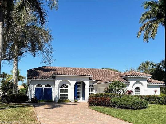 Backyard, Exterior, Facade, Mediterranean