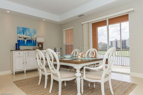 Dining room, Interior, Recessed Lighting