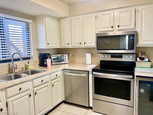 Interior, Kitchen, Stainless Steel Appliances